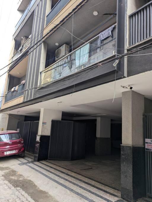 Independent Furnished In Saket
